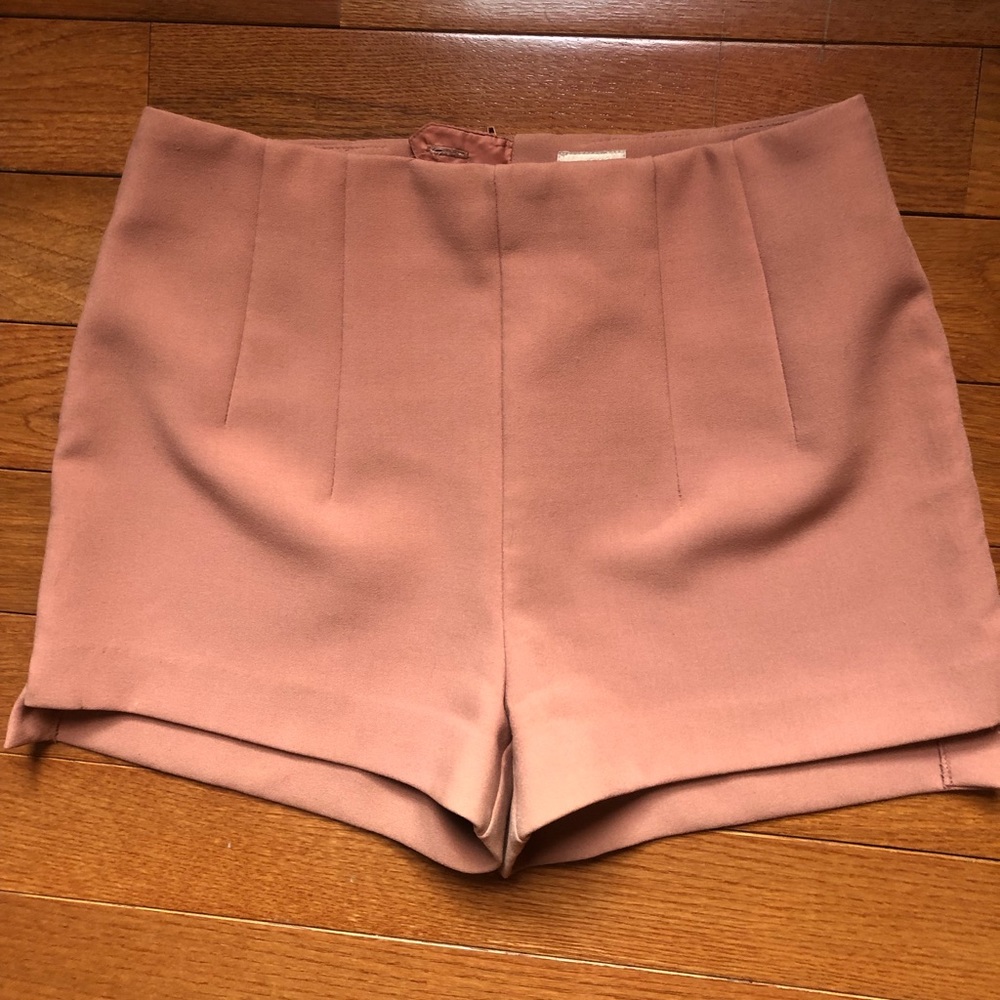 Pink high waisted structured shorts from H&M. Size 10